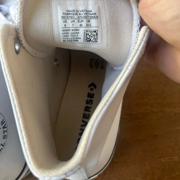 Converse Chuck Taylor All Star Platform White Leather High-Tops NWOT - Picture 9 of 16